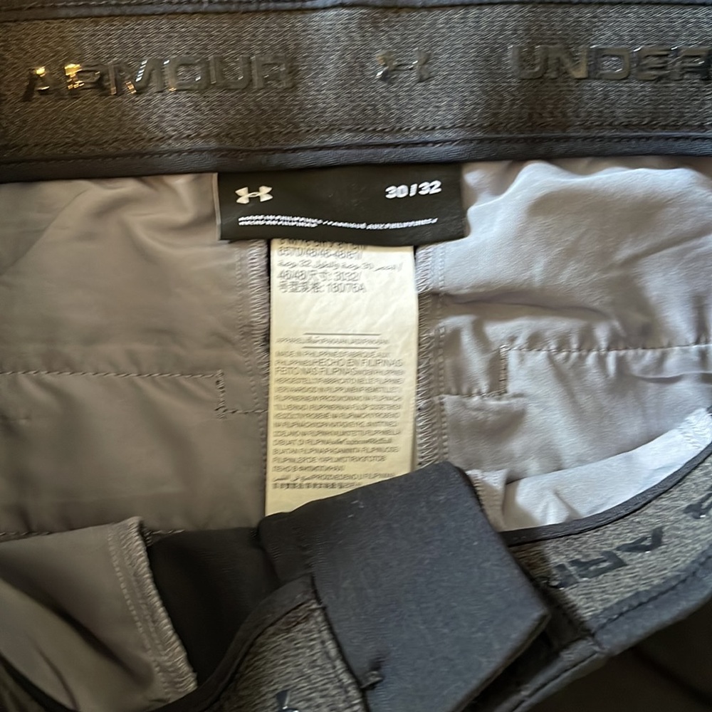 Under Armour black slacks golf pants - Picture 5 of 7